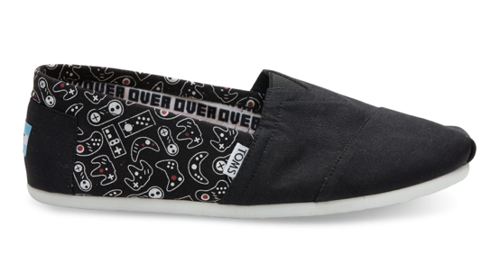 TOMS: "Geek Chic" SMU_Vintage Gamer Print/Graphics