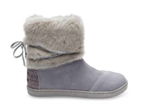 LindsaySTAR_footwear_designer_lindsaytoomey_comfort_shoes_kids_TOMS_boots_luxury_pink_heart_graphics_print_metallic_shoes_fur_boots_luxury_toms