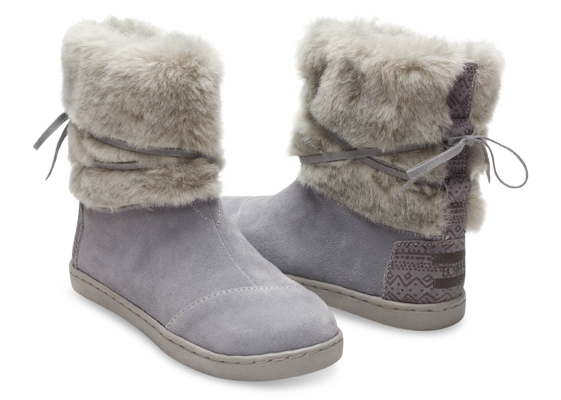 LindsaySTAR_footwear_designer_lindsaytoomey_comfort_shoes_kids_TOMS_boots_luxury_pink_heart_graphics_print_metallic_shoes_fur_boots_luxury_toms_grey